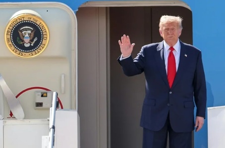 Donald Trump îşi continuă turneul asiatic şi a plecat spre Japonia. Preşedintele american este încrezător într-un acord cu China