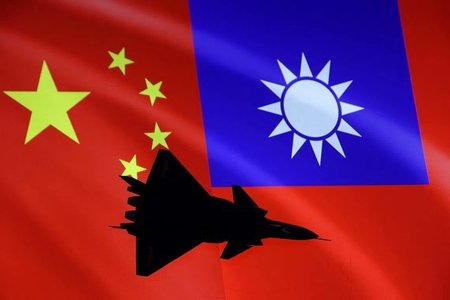 Bombardierele chineze au efectuat manevre în apropierea Taiwanului, anunţă presa de la Beijing
