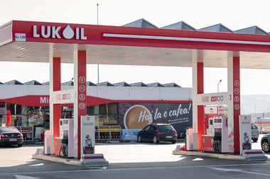 Lukoil anunţă că îşi vinde activele din străinătate, după sancţiunile impuse de SUA şi Marea Britanie