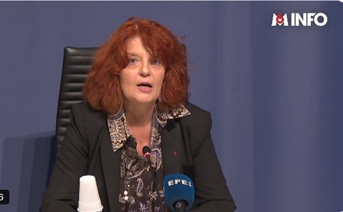 Jaf la Luvru. Cei doi suspecţi arestaţi au recunoscut „parţial” faptele, dar bijuteriile rămân de negăsit

