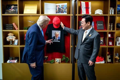 SUA vor împărtăşi Coreei de Sud tehnologia necesară pentru ca Seulul să-şi construiască un submarin cu propulsie nucleară, afirmă Trump