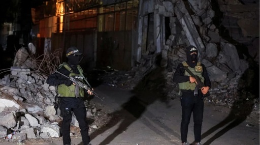 Aripa armată a mişcării islamiste palestiniene Hamas, Brigăzile Ezzedin al-Qassam, anunţă că predă Israelului rămăşiţele a ”doi deţinuţi israelieni”