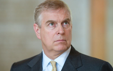 Regele Charles îi retrage fratelui său Andrew titlurile şi reşedinţa, în urma afacerii Epstein