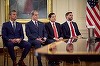 NYT: Tot mai mulţi oficiali ai administraţiei Trump se mută în reşedinţe militare din zona Washingtonului