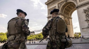 Ameninţarea teroristă ”rămâne puternică” în Franţa şi a ”întinerit puternic”, la zece ani de la atentatele de la 13 noiembrie, avertizează procurorul antiterorist Olivier Christen. Ea s-a schimbat printr-o ”autonomizare a indivizilor” şi apariţia ameninţării ultradreptei