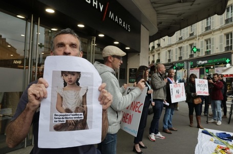 Shein, ameninţat cu interzicerea în Franţa, din cauza vânzării unor păpuşi sexuale care arată ca nişte copii