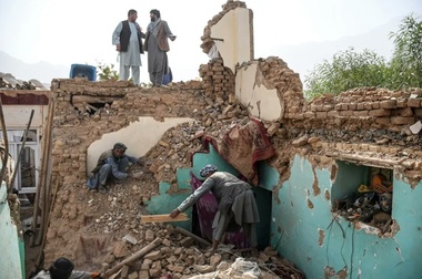 Bilanţul cutremurului din Afganistan, revizuit de autorităţi la 27 de morţi şi 956 de răniţi. Operaţiunile de salvare, încheiate