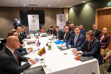 Ucraina obţine statutul de ”partener consolidat” al Forţei Expediţionare Interarmate