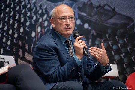 Mihail Hodorkovski, unul dintre marii rivali ai lui Putin, avertizează Europa: Pregătiţi-vă pentru al doilea Război Rece, indiferent de ce se va întâmpla în Ucraina