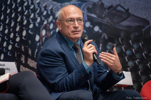 Mihail Hodorkovski, unul dintre marii rivali ai lui Putin, avertizează Europa: Pregătiţi-vă pentru al doilea Război Rece, indiferent de ce se va întâmpla în Ucraina