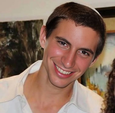 Hamas a predat Israelului un trup despre care spune că este al locotenentului Hadar Goldin, ucis în Gaza în urmă cu 11 ani