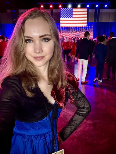 O activistă germană de extremă dreapta solicită azil politic în SUA. Cazul ei ar putea deveni emblematic în dezbaterea transatlantică despre libertatea de exprimare

