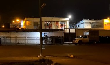Revoltă la o închisoare din Ecuador. Cel puţin 31 de deţinuţi au murit