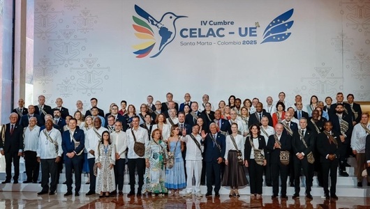 Summitul CELAC-UE din Columbia respinge ”folosirea forţei” în războiul împotriva drogurilor al SUA în Caraibe şi la Oceanul Pacific, fără să citeze direct bombardamente americane vizând ambarcaţiuni soldate cu 70 de morţi şi fără să facă vreo trimitere la