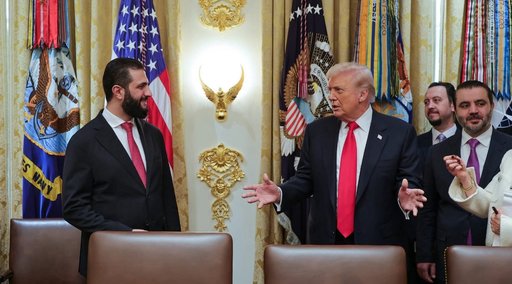 Trump promite să facă tot ce poate pentru a ajuta Siria, după discuţii istorice la Casa Albă cu liderul al-Sharaa. Preşedintele SUA îl numeşte pe fostul comandant al-Qaida „un lider puternic”