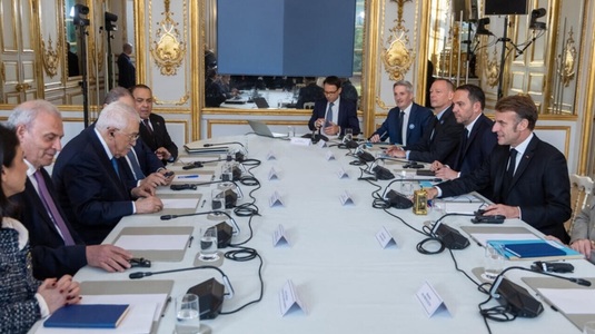 Macron şi Abbas anunţă la Élysée înfiinţarea unui Comitet Comun în vederea elaborării unei Constituţii a Palestinei. Planurile de anexare a Cisiordaniei de către Israel, ”o linie roşie” împotriva încălcării căreia UE va reacţiona ”puternic”, avertizează M