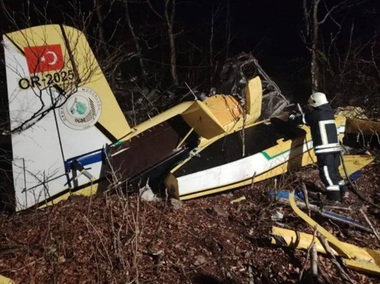 Un avion turc de luptă împotriva incendiilor de tip AT-802, un monomotor de fabricaţie americană, se prăbuşeşte în Croaţia, iar pilotul moare, la două zile după prăbuşirea unui avion militar turc de tip C-130 în Georgia, soldată cu moartea a 20 de militari