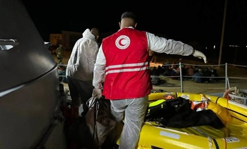 Cel puţin patru morţi după ce două ambarcaţiuni cu migranţi s-au răsturnat în largul Libiei, spune Semiluna Roşie