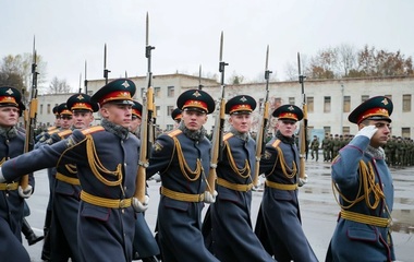 Armata rusă este prezentă în şase ţări din Africa, Mali, Burkina Faso, Niger, Guineea Ecuatorială, Republica Centrafricană şi Libia, anunţă televiziunile de stat, mai înainte discrete în acest subiect