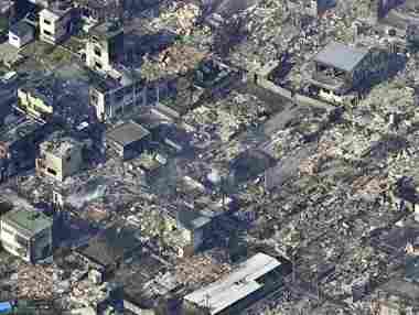 Un incendiu masiv, fără precedent în ultima jumătate de secol, a cuprins un oraş din Japonia. O persoană a murit şi 170 de clădiri sunt în flăcări - VIDEO