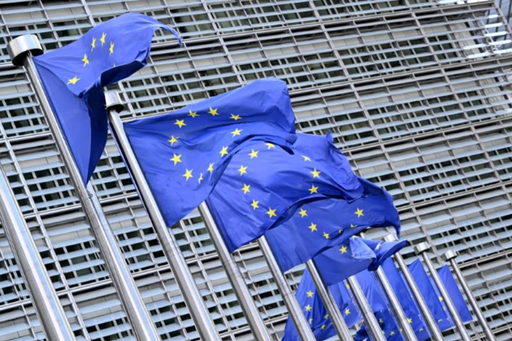 UE prezintă o serie de măsuri menite să accelereze mobilitatea armatelor pe continent împotriva ameninţării ruse. Obiectivul: o coloană de tancuri cu baza în Spania să nu ajungă în Polonia ”după război”