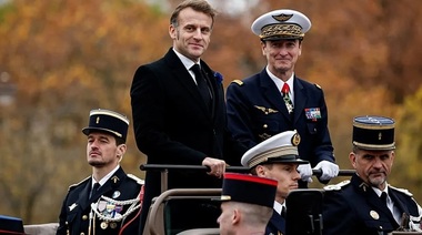 Emmanuel Macron respinge ”ideea confuză” de a ”ne trimite tinerii pe front” în Ucraina, după scandalul provocat de declaraţii ale şefului Statului Major Interarme care aprecia că Franţa trebuie ”să accepte să-şi piardă copiii” în caz de război