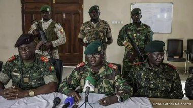 Lovitură de stat militară în Guineea-Bissau. Preşedintele a fost arestat, iar alegerile au fost suspendate cu o zi înainte de anunţarea rezultatelor 