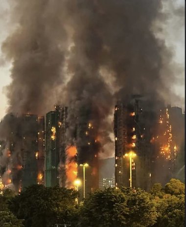 Trei bărbaţi au fost arestaţi pentru „neglijenţă gravă” în cazul incendiului din Hong Kong, soldat cu cel puţin 40 de morţi