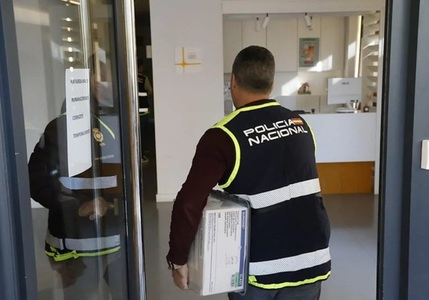 Anchetă în Spania după ce o fetiţă de 6 ani a murit şi o alta de 4 ani a fost spitalizată în stare gravă în urma unei vizite la acelaşi dentist, la Alcira