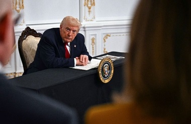 Trump vrea să ”să suspende definitiv imigraţia din ţările din lumea a treia” în urma atacului armat de la Washington vizând doi membri ai Gărzii Naţionale. El ameninţă să anuleze ”milioane” de admiteri ale unor străini în timpul lui Biden