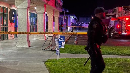 Împuşcături în California: Cel puţin patru persoane au murit şi alte zece au fost rănite
