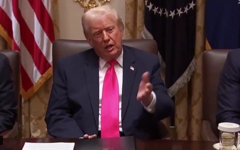 Atac violent şi rasist al lui Donald Trump împotriva somalezilor. I-a numit „gunoaie” şi a spus că ţara lor „pute” şi „nu e bună de nimic”