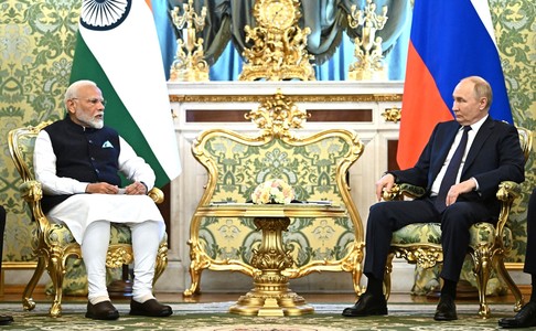 Petrol, apărare şi geopolitică: De ce Putin îl vizitează pe Modi la New Delhi