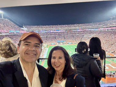 Donald Trump graţiază un congresmen democrat acuzat de luare de mită şi spălare de bani: „Henry, nu te cunosc, dar poţi dormi liniştit în această seară, coşmarul tău s-a terminat în sfârşit!”