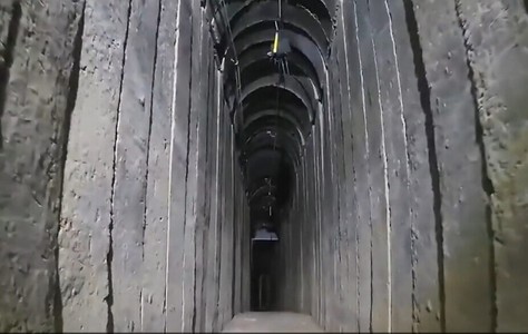 Israelul anunţă că a ucis aproximativ 40 de militanţi Hamas prinşi în tunelurile din Gaza