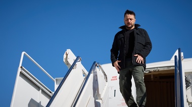 Mai multe drone au fost observate în apropierea traiectoriei de zbor a lui Zelenski în timp ce avionul se îndrepta către Dublin - presă