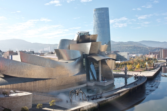 Muzeul Guggenheim din Bilbao Foto: wikipedia.org
