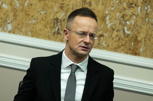 De la Moscova, ministrul de externe al Ungariei anunţă că operatorul conductei TurkStream îşi va muta sediul din Olanda la Budapesta, pentru a scăpa de litigii şi sancţiuni