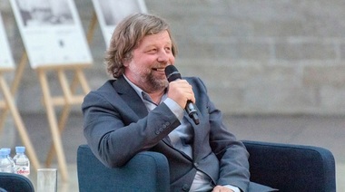 Şeful secţiei arheologice a Muzeului Ermitaj din Sankt Petersburg, Aleksandr Butiaghin, arestat în Polonia la cererea Ucrainei, în urma unor săpături arheologice ilegale în teritorii ucrainene ocupate. SBU îl acuză de distrugerea unor situri de patrimoniu