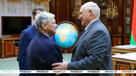 Trimisul lui Trump a venit în Belarus pentru discuţii cu Lukaşenko