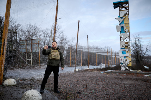 Zelenski a fost la Kupiansk, în timp ce Ucraina recucereşte părţi din oraşul de pe linia frontului pe care Rusia spunea în noiembrie că îl are sub control deplin