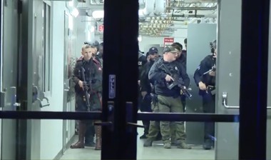 O persoană a fost reţinută în legătură cu împuşcăturile de la Universitatea Brown