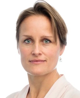 Şefa serviciului secret britanic MI6 avertizează asupra ameninţării „agresive” reprezentate de Rusia în primul său discurs de când este în funcţie: Linia frontului este pretutindeni