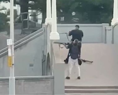 Noi detalii despre autorii atacului din Sydney. Ar fi fost inspiraţi de ISIS, iar tatăl emigrase din India în urmă cu aproape trei decenii. Au stat aproape o lună în Filipine înainte de atentat