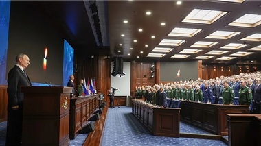 Putin îi cataloghează drept ”porci” pe aliaţii europeni ai Ucrainei, într-un discurs în faţa ofiţerilor ruşi de rang înalt