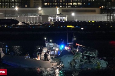 Guvernul american îşi recunoaşte responsabilitatea pentru coliziunea aeriană din ianuarie, din apropierea aeroportului din Washington, soldată cu 67 de morţi