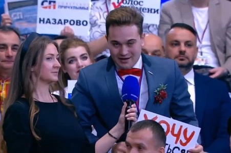 Un jurnalist îşi cere în căsătorie partenera în conferinţa de presă anuală a lui Putin