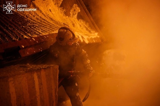 Regiunea Odesa, din nou ţinta unor atacuri ruseşti. Un rănit într-un atac vizând infrastructuri energetice şi industriale şi un depozit de îngrăşăminte şi material agricol. Peste 120.000 de gospodării, fără electricitate