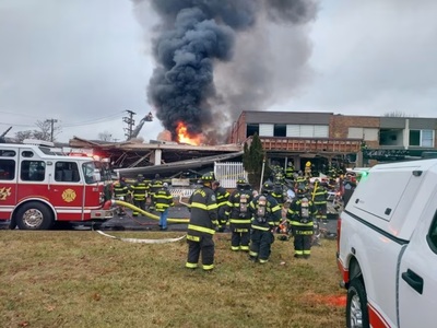 Cel puţin doi morţi şi mai mulţi dispăruţi în SUA, după o dublă explozie şi un incendiu la un azil de bătrâni în apropiere de Philadelphia