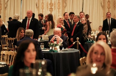 Zelenski se întâlneşte cu Trump duminică, în Florida, anunţă preşedinţia ucraineană